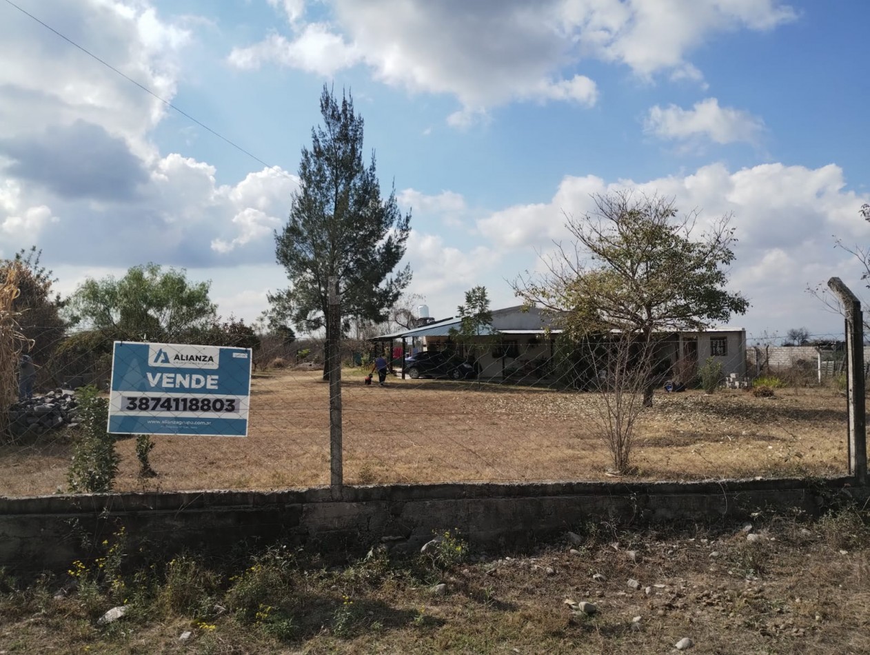 CASA EN VENTA - CAMPO QUIJANO