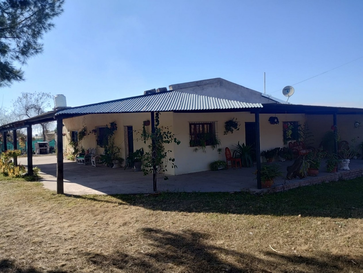 CASA EN VENTA - CAMPO QUIJANO