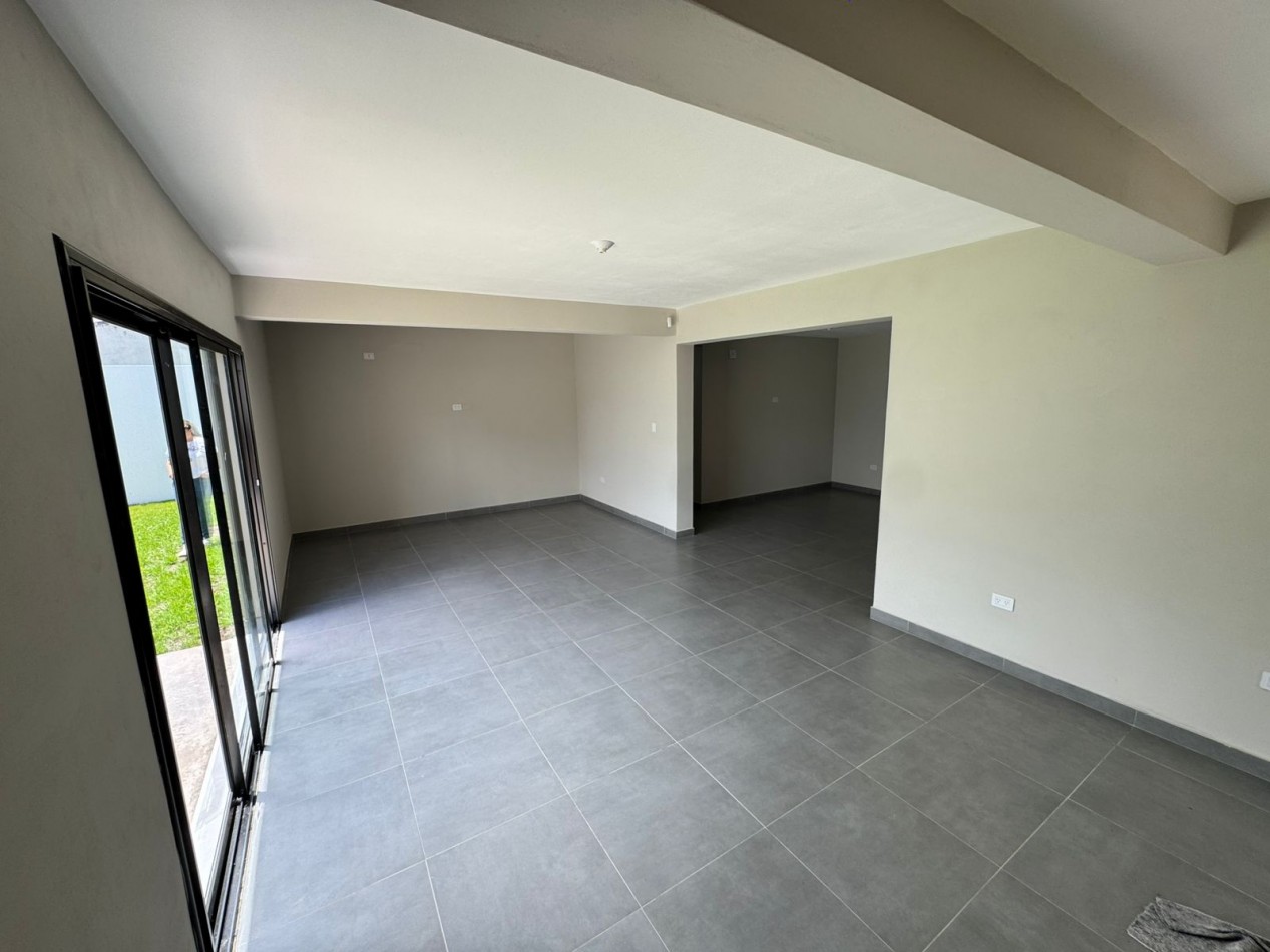 CASA ESQUINA A ESTRENAR 2 DORMITORIOS - BARRIO UNIVERSIDAD CATOLICA