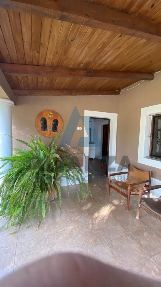 HERMOSA CASA A LA VENTA ZONA CABRA CORRAL