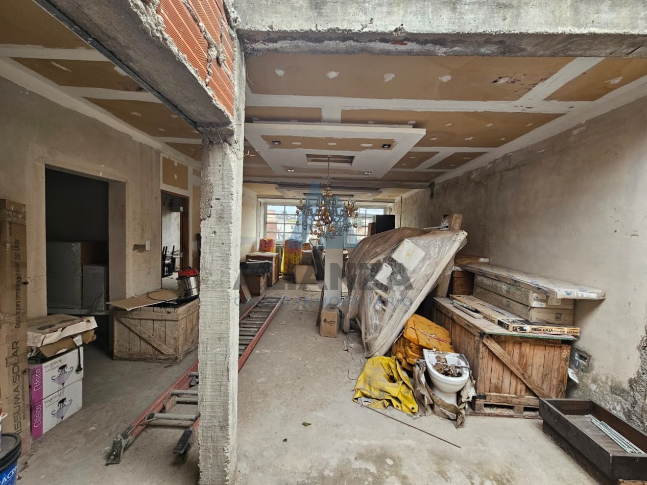 Casa a refaccionar en venta