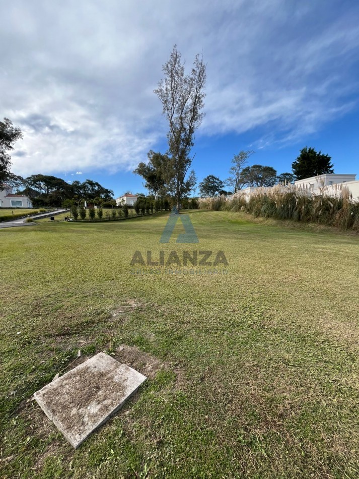 TERRENO EN VENTA- FINCA LA MONTAÑA, CLUB DE CAMPO SAN LORENZO