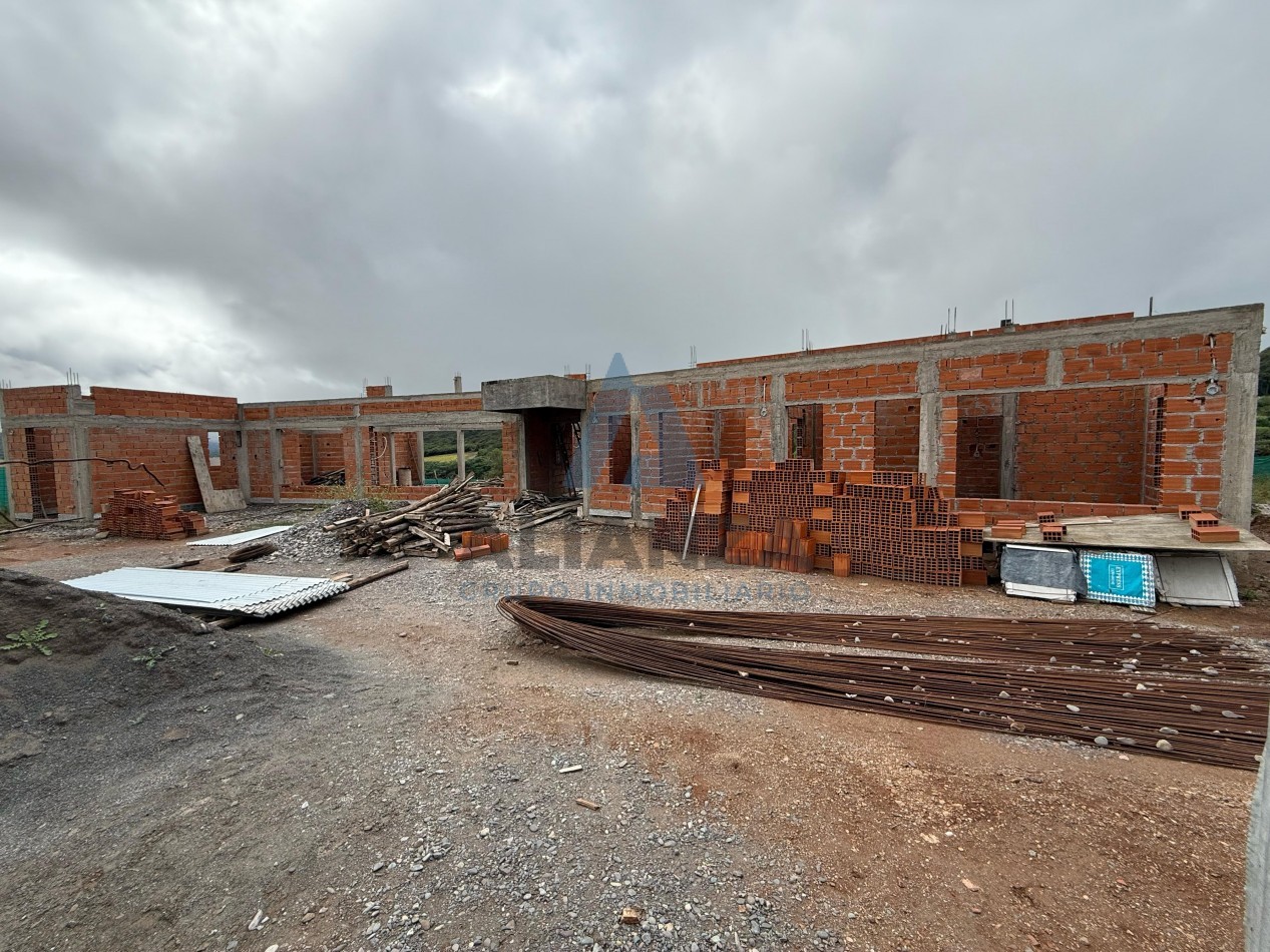 VENDO CASA EN CONSTRUCCION LUCINDA NORTE