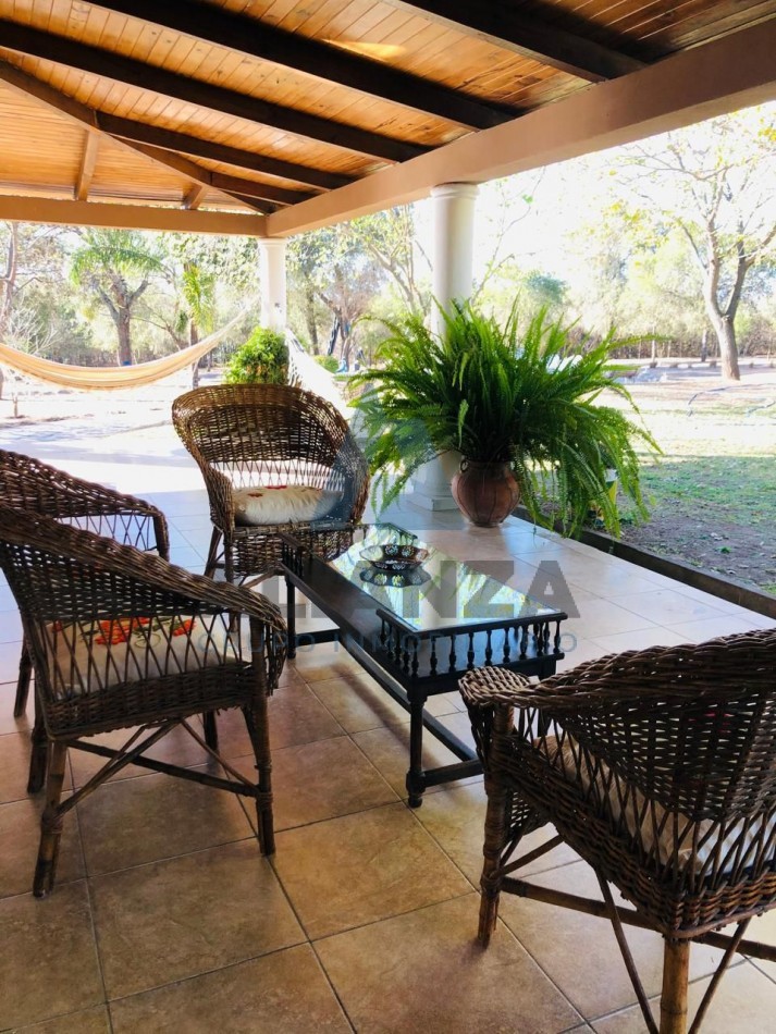 HERMOSA CASA A LA VENTA ZONA CABRA CORRAL