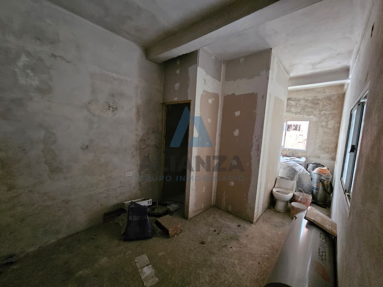 Casa a refaccionar en venta