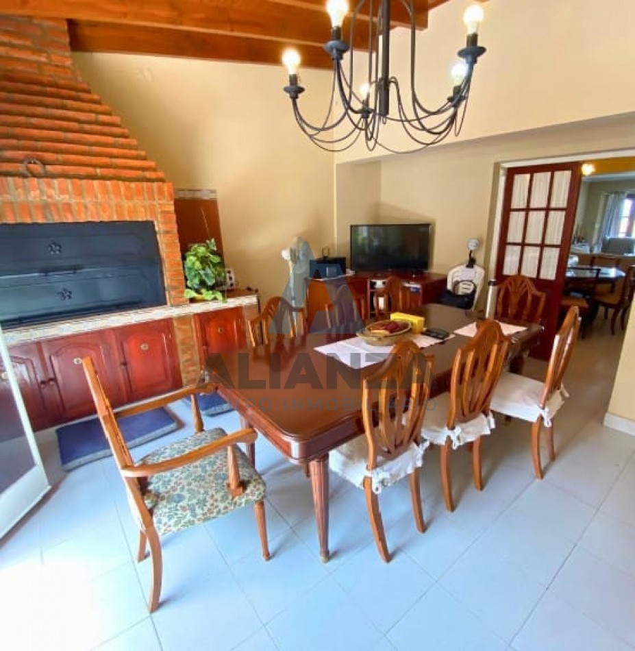 VENDO CASA TRES CERRITOS