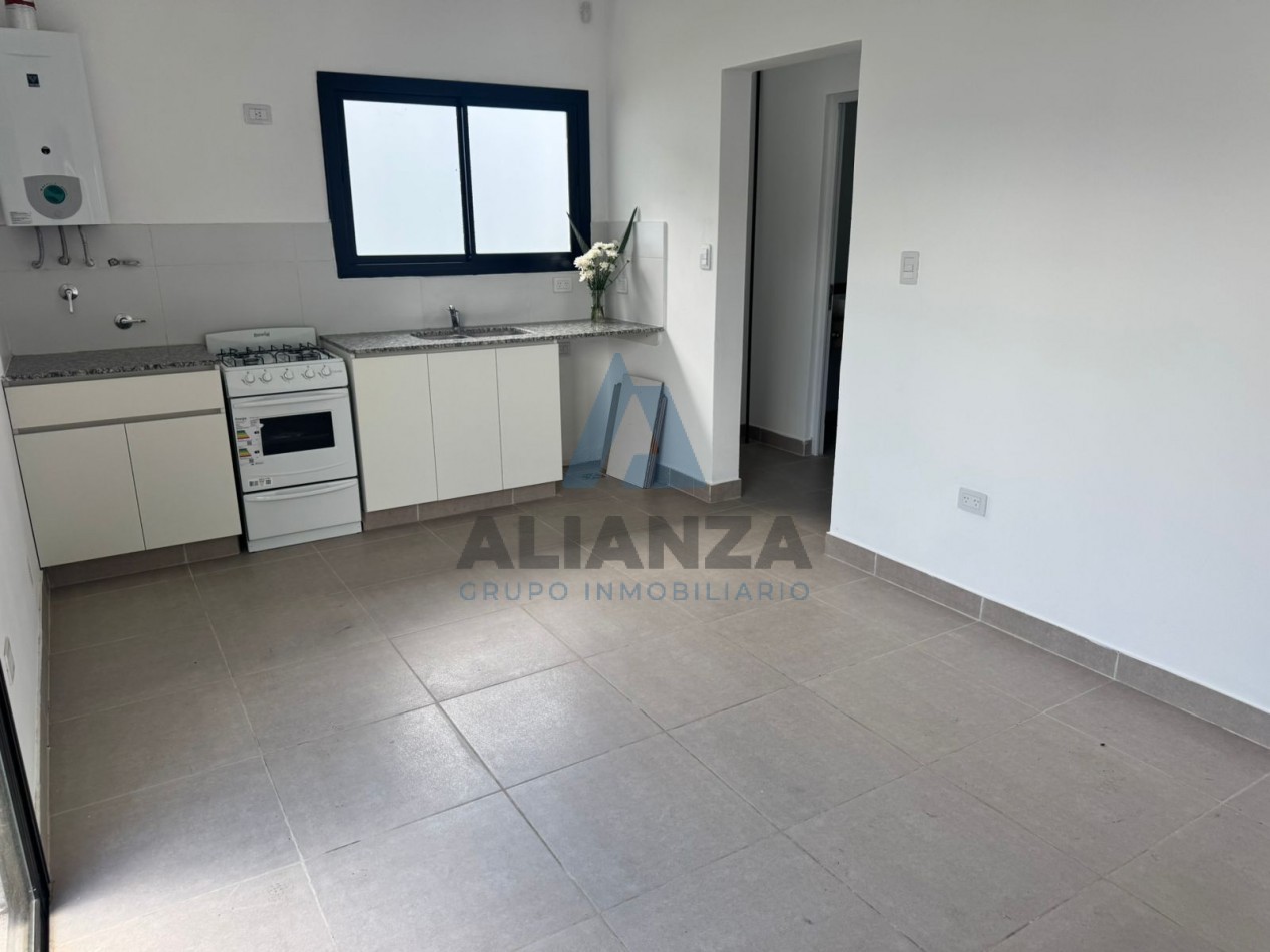 CASA A ESTRENAR 1 DORMITORIO - BARRIO UNIVERSIDAD CATOLICA