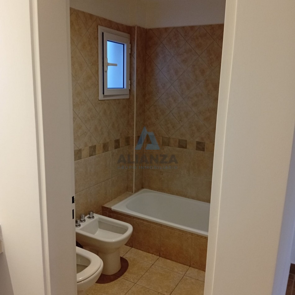 DEPARTAMENTO EN ALQUILER 1 DORMITORIO CON COCHERA