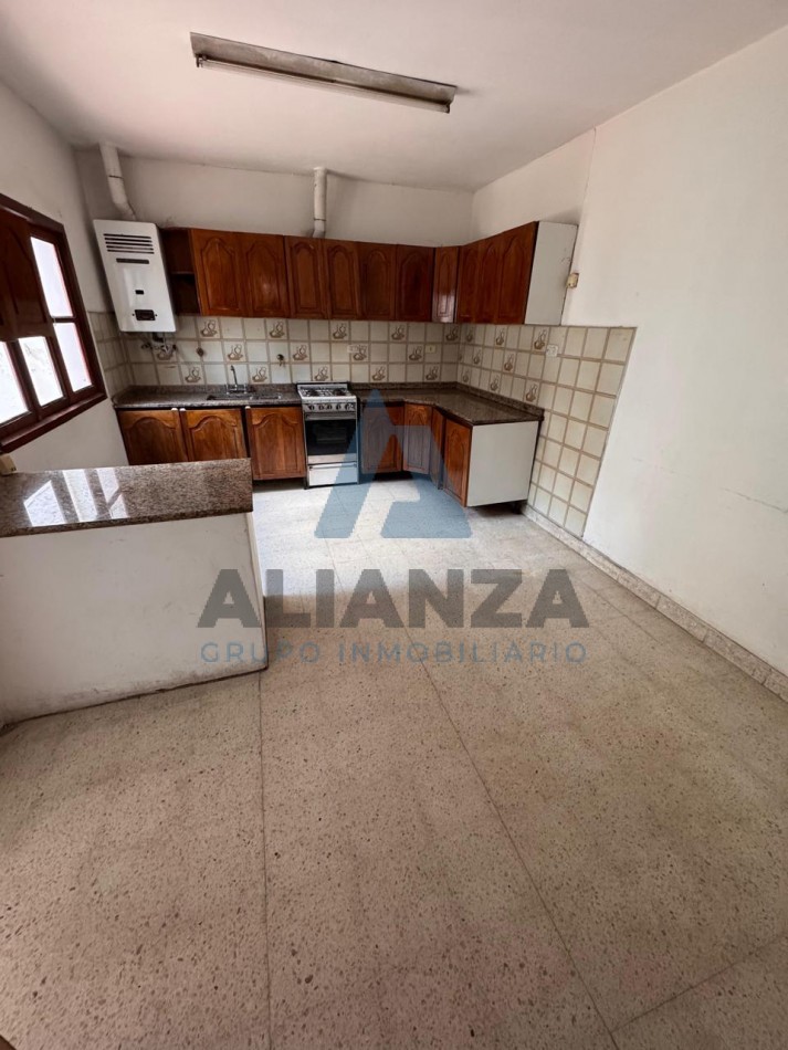 ALQUILER CASA PARA OFICINAS