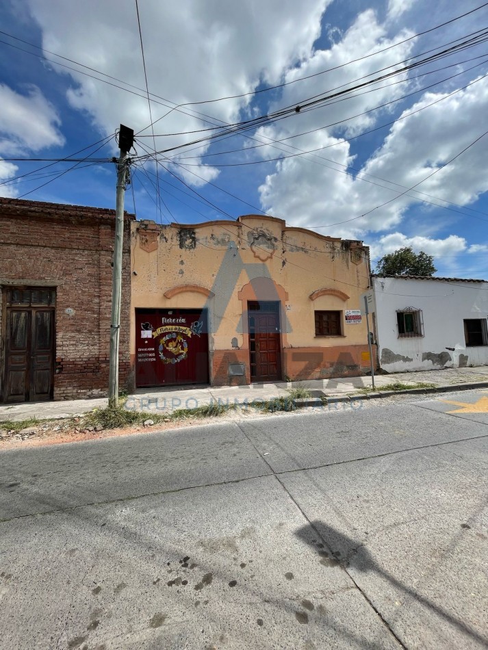 CASA CON DEPARTAMENTO EN PH