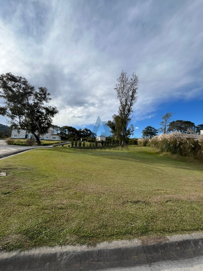 TERRENO EN VENTA- FINCA LA MONTAÑA, CLUB DE CAMPO SAN LORENZO