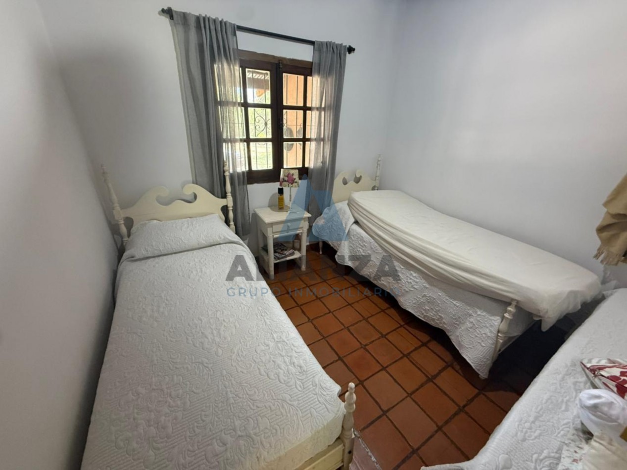 HERMOSA CASA A LA VENTA ZONA CABRA CORRAL