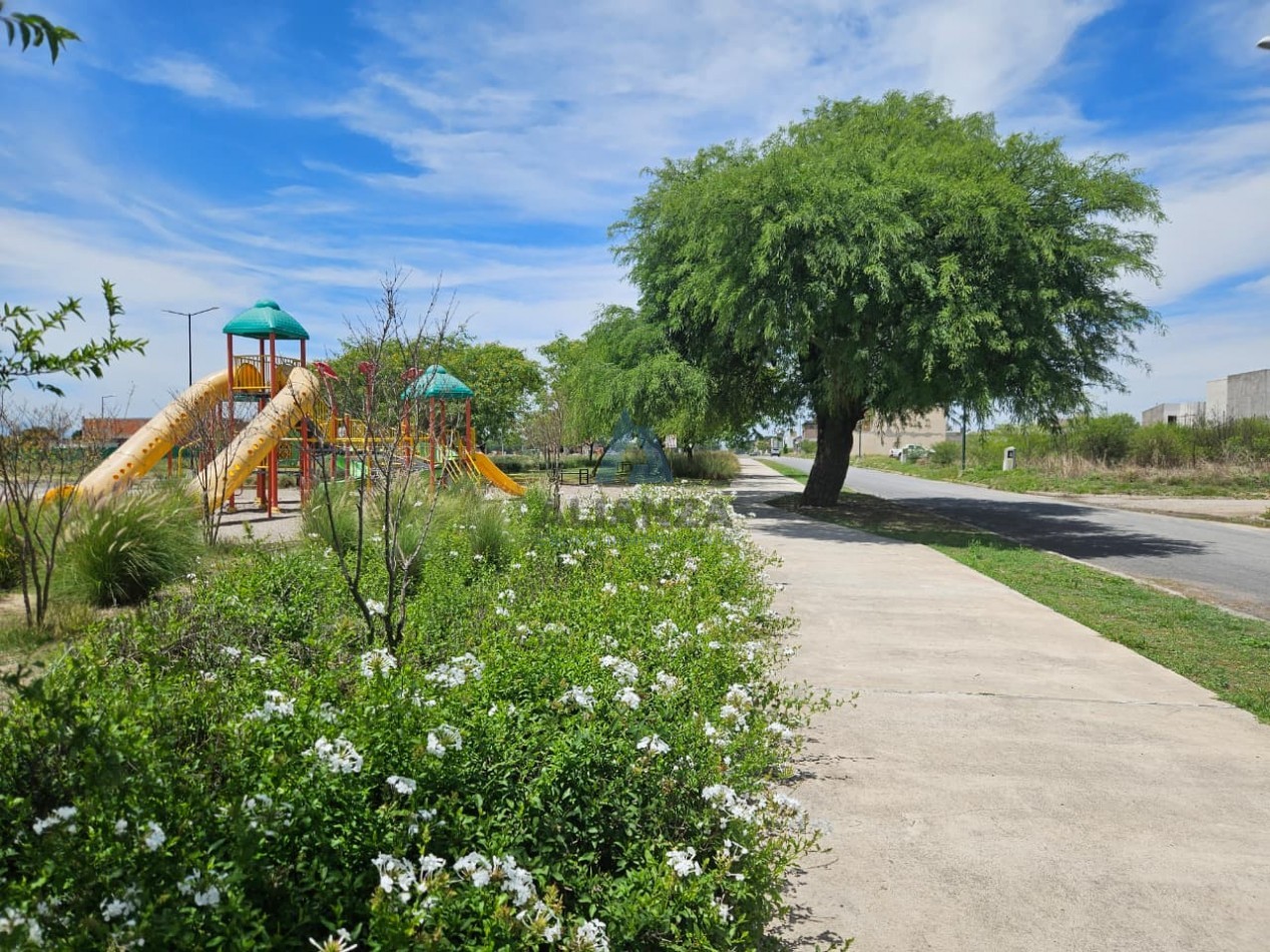 Lote en venta Via Aurelia