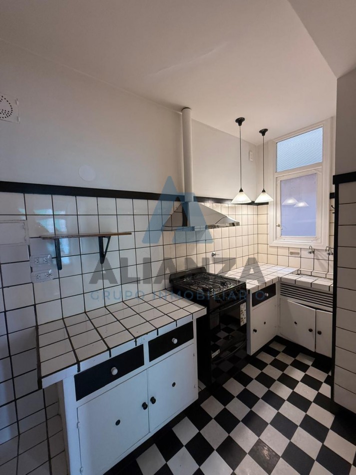 Departamento en venta- Frente a plaza 9 de Julio