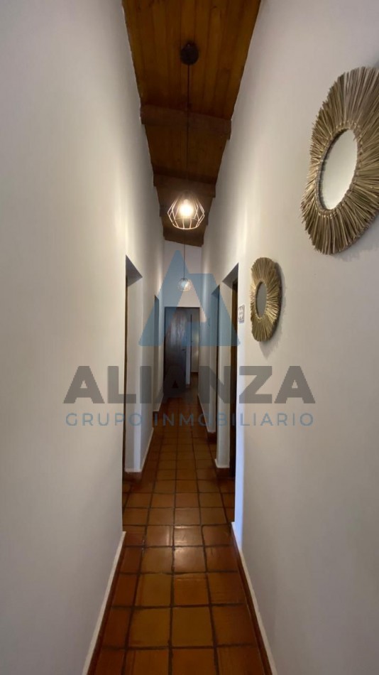 HERMOSA CASA A LA VENTA ZONA CABRA CORRAL