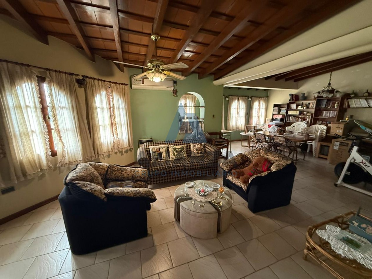 CASA EN VENTA MACROCENTRO