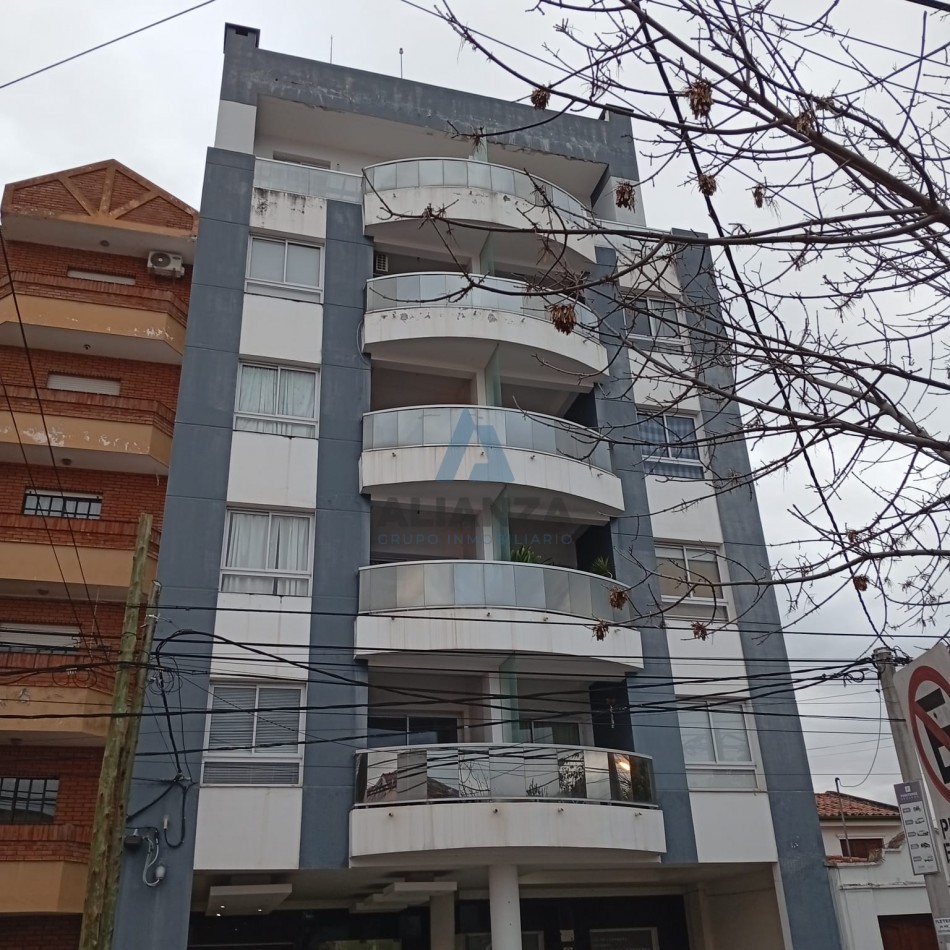 DEPARTAMENTO EN ALQUILER 1 DORMITORIO CON COCHERA