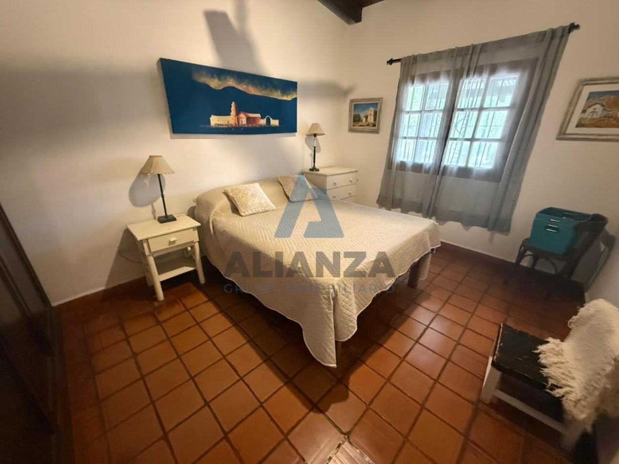 HERMOSA CASA A LA VENTA ZONA CABRA CORRAL
