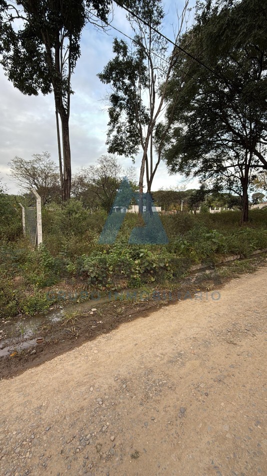 VENDO TERRRENO URBANIZACION LA ALMERIA 