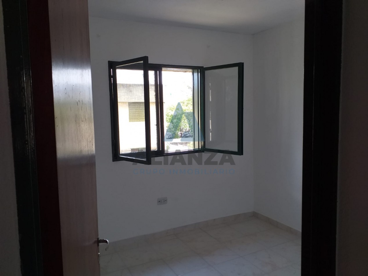 Alquiler depto. 3 habitaciones Ciudad del Milagro