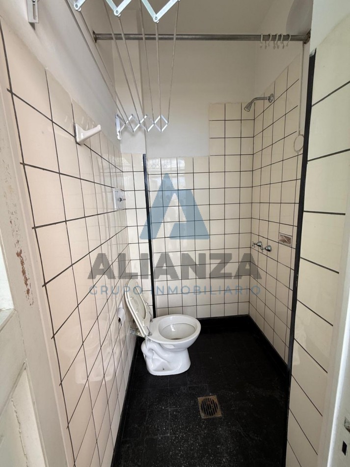 Departamento en venta- Frente a plaza 9 de Julio