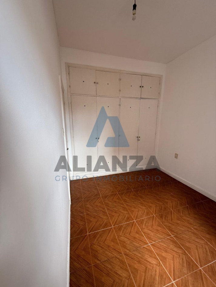 Departamento en venta- Frente a plaza 9 de Julio
