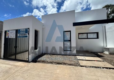 CASA A ESTRENAR 1 DORMITORIO - BARRIO UNIVERSIDAD CATOLICA